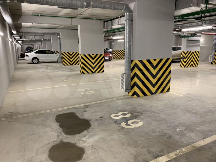 Машиноместо, 13 м²