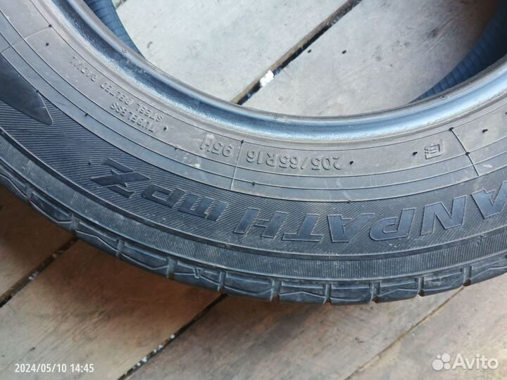 Bridgestone Blizzak LT 205/65 R16 95H