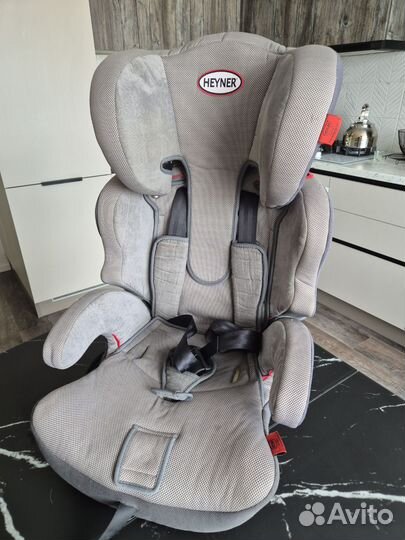 Автомобильное детское кресло от 9 до 36 кг