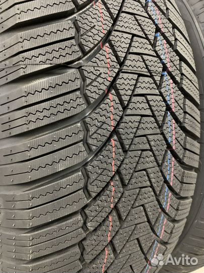 Zmax Winterhawke I 215/55 R18 99H