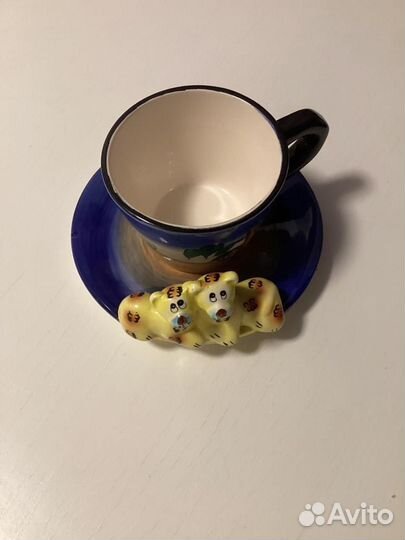 Чашка с блюдцем