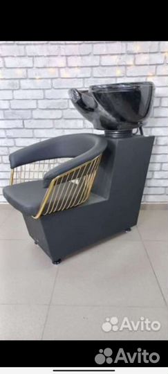Парикмахерское кресло
