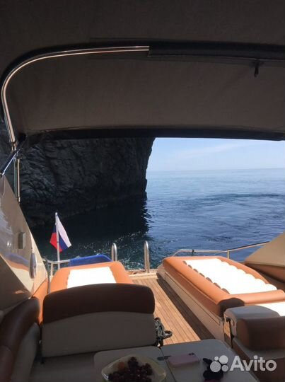 Прогулки на яхте Sanseeker Super Hawk43