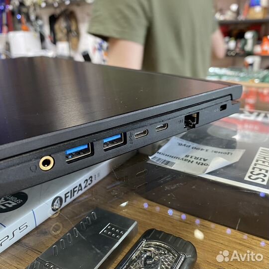 Ноутбук MSI MS-16W2