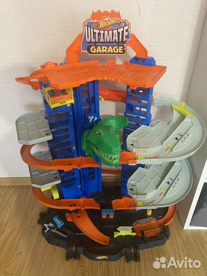 Парковка гараж Hot Wheels хот вилс