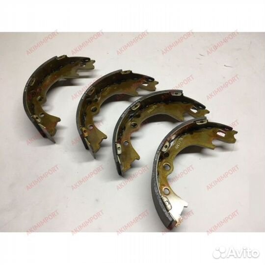 Колодки тормозные задние барабанные HI-Q SA135