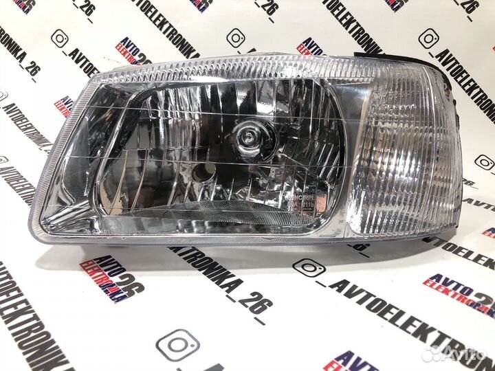 Передние фары Hyundai Accent