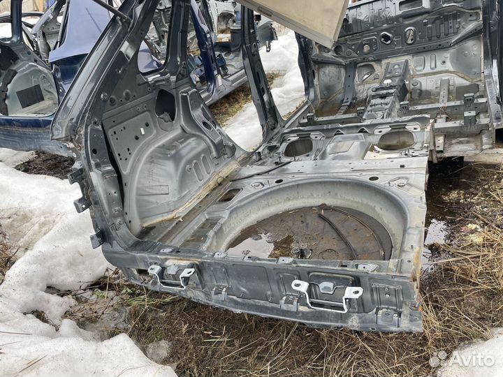 Четверть кузова крыло заднее левое Рено Колеос 1