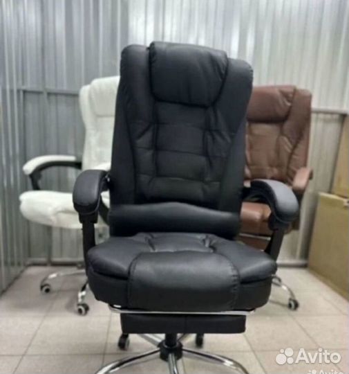 Компьютерное кресло руководителя