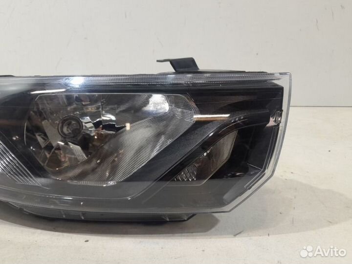 Фара правая LADA Granta 2019