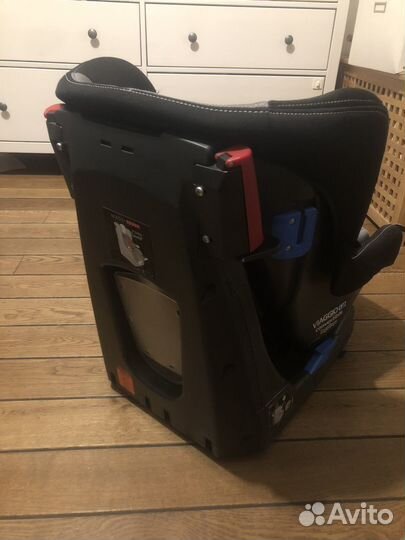 Автомобильное кресло peg perego