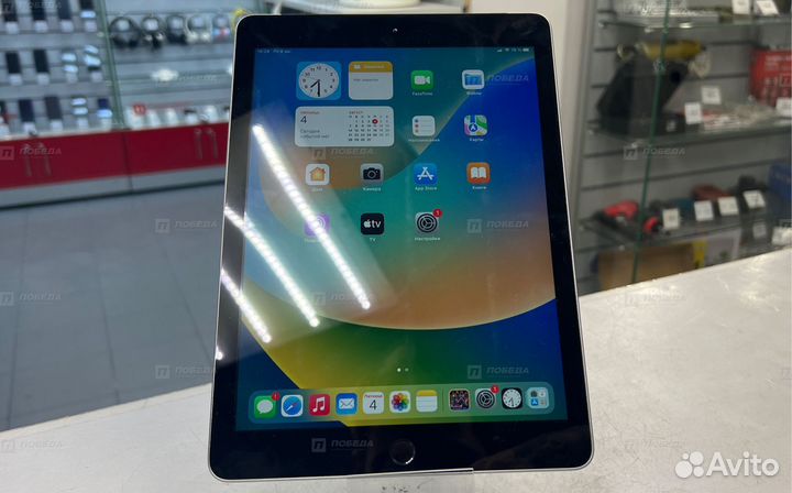 Исп6к1 Apple iPad (2018) 128Gb Wi-Fi + Cellular