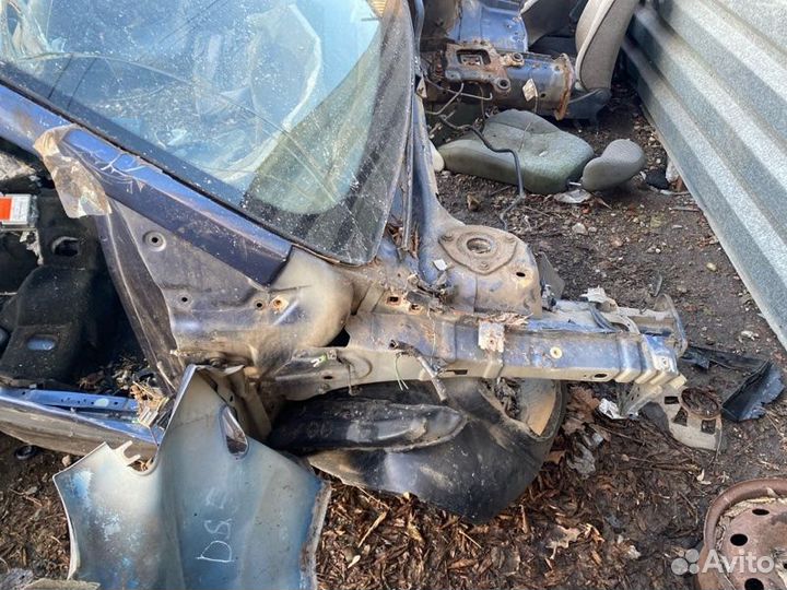 Передняя часть кузова Ford Focus 2