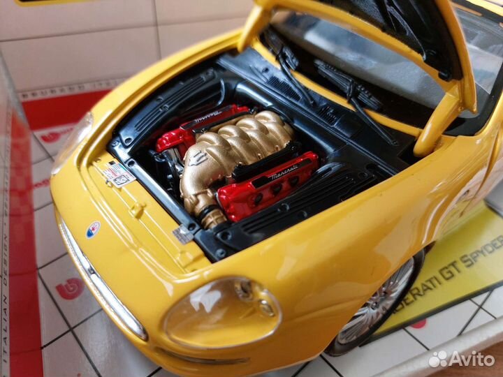 Коллекционная модель Maserati GT Spyder 1:18