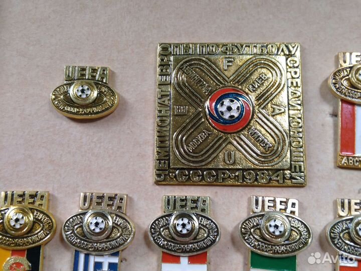 Набор значков чемпионат уефа по футболу СССР