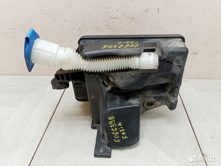 Бачок омывателя