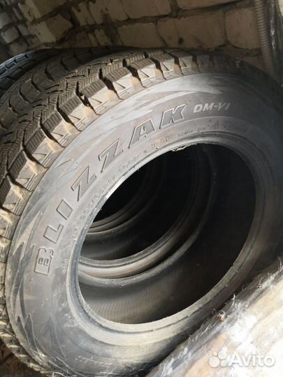 Bfgoodrich Mud-Terrain T/A KM2 2.25/4.5 R4