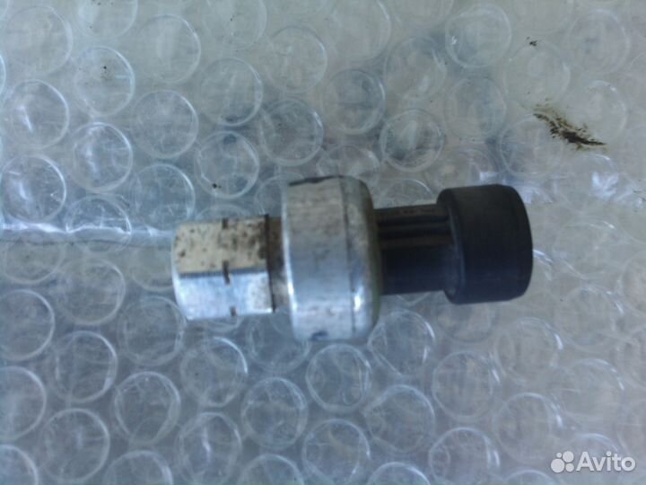 Опель Астра J датчик давления кондиционера