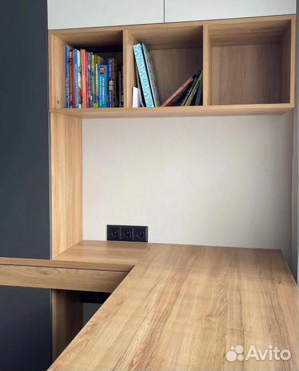 Шкаф + рабочее место + тумба на заказ