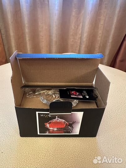 Новая икорница из стекла, упакована