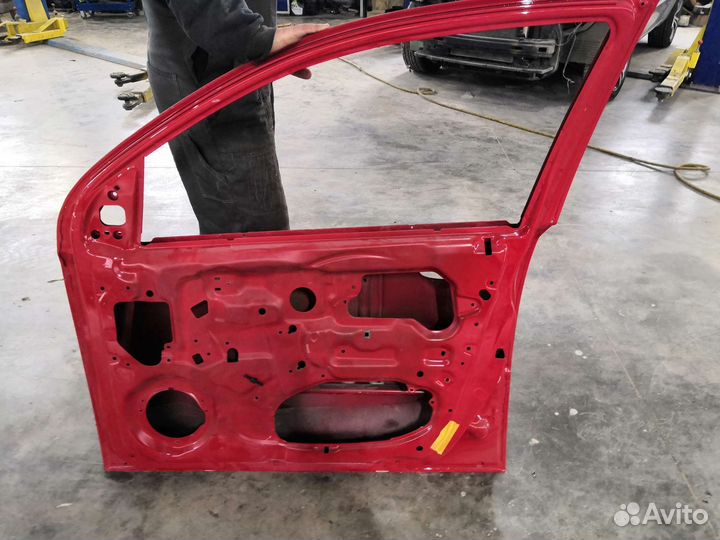Дверь передняя правая Chevrolet Aveo T200