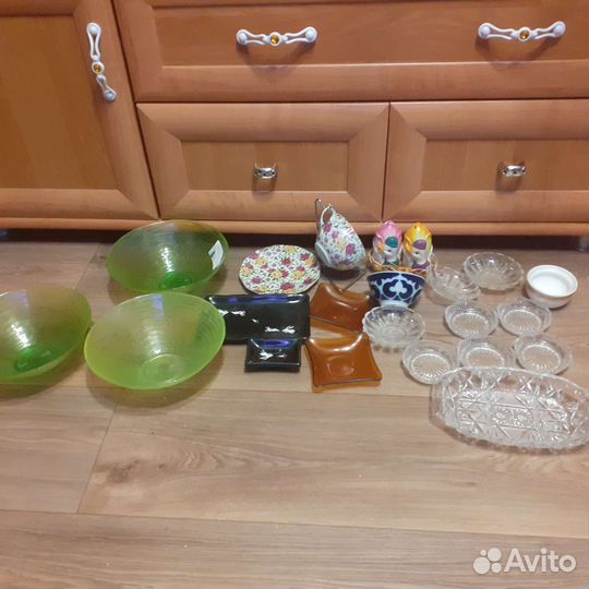 Отдам салатники блюда хрусталь посуду пакетом