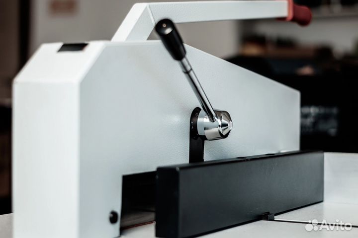 Резак гильотина для бумаги