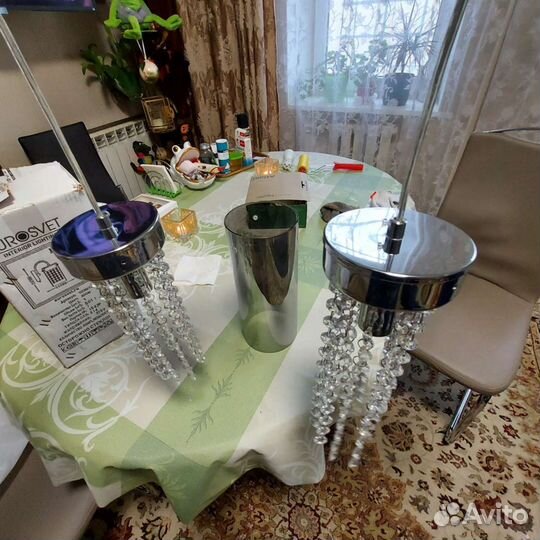 Светильник бра и люстра