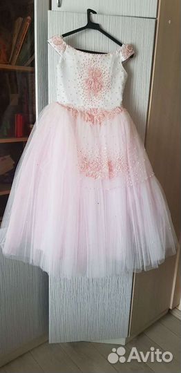 Платье на выпускной в пол