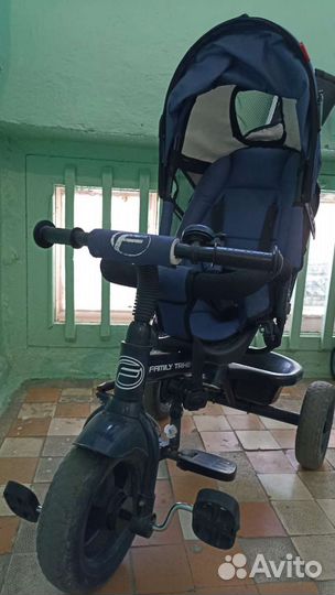 Велосипед детский с ручкой