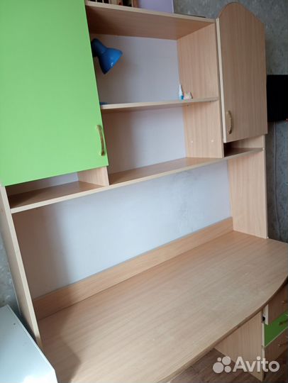 Письменный стол