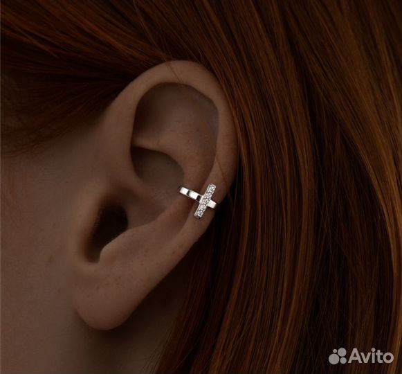 Серьга-каффа из серебра с фианитами