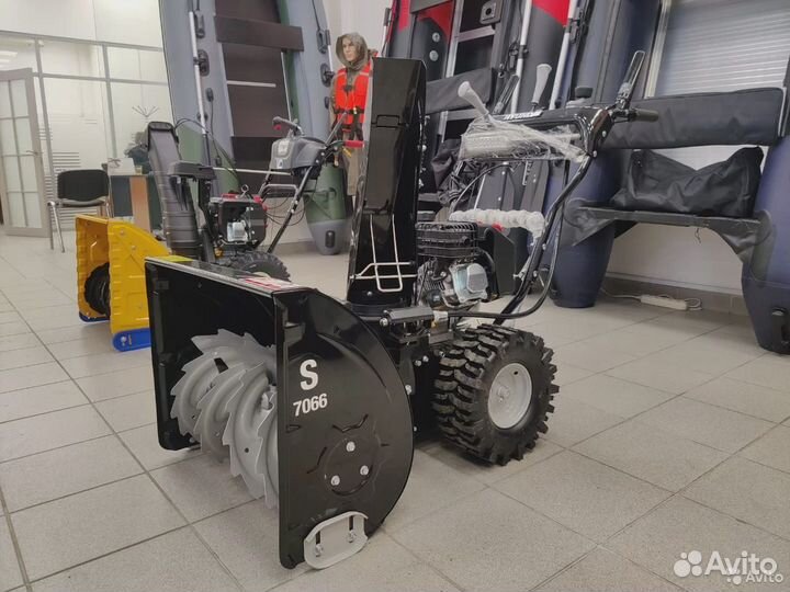 Снегоуборщик Hyundai S 7066