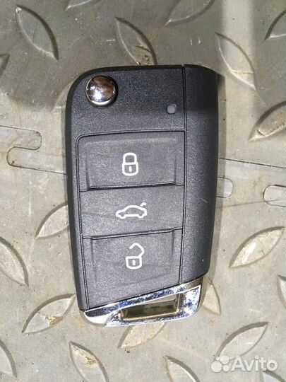 Ключ зажигания (Volkswagen Tiguan)