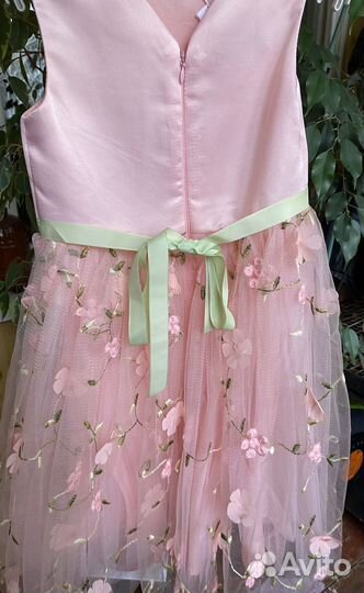 Платье для девочки новое
