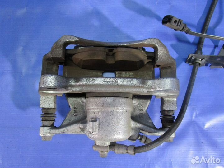 Суппорт тормозной передний левый Volkswagen Golf 7