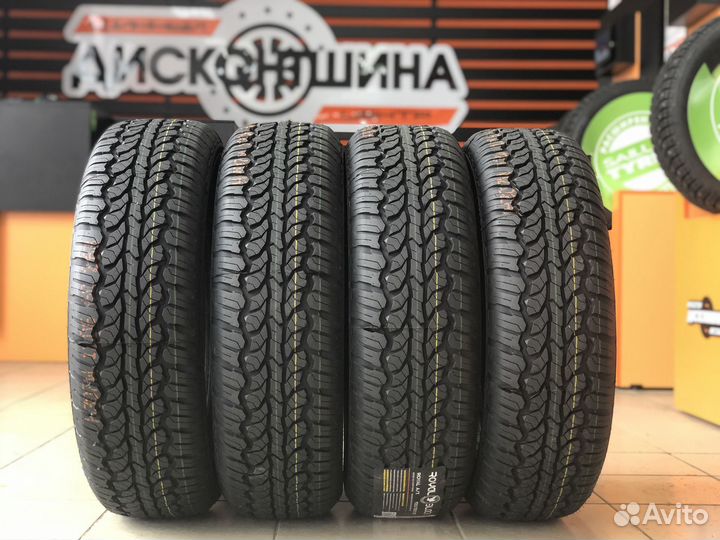 Royal Black Royal A/T 265/70 R16