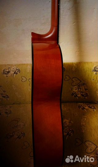 Классическая гитара yamaha c40