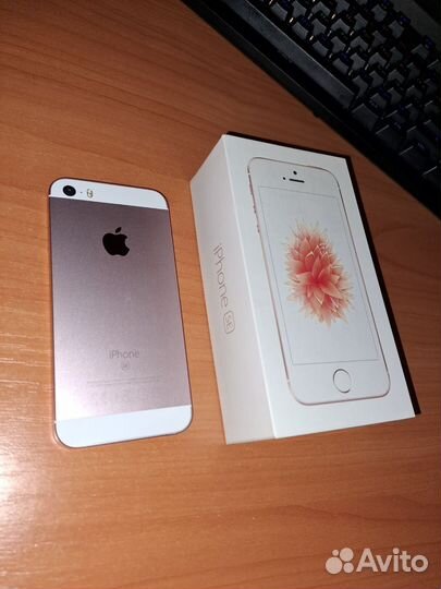 iPhone SE, 32 ГБ