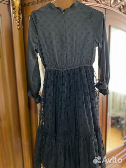 Платье женское