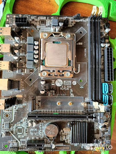 Материнская плата с процессором под игровой комп