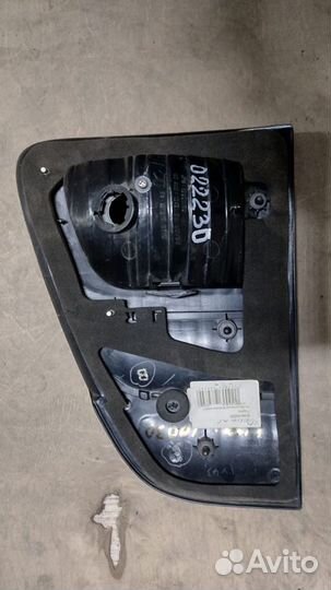 Фонарь внутренний правый Лэнд крузер 100