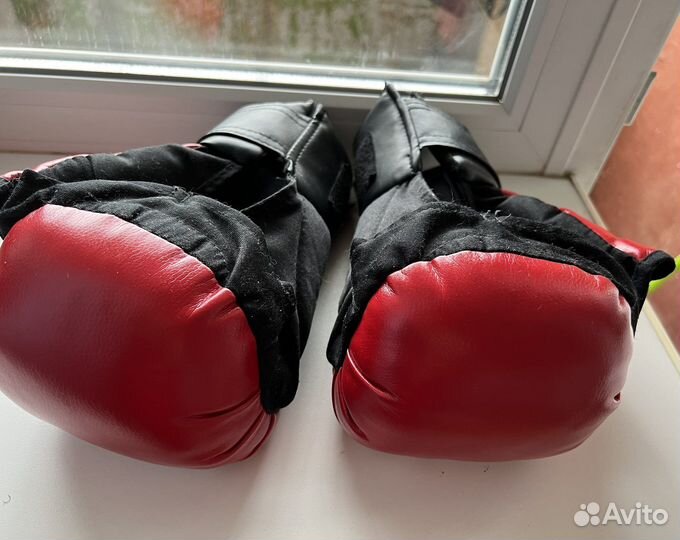 Перчатки для рукопашного боя 12oz новые