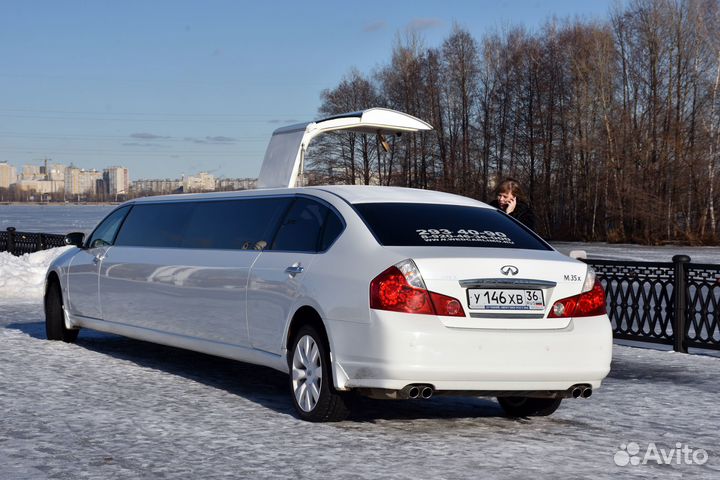 Эксклюзивный лимузин Infiniti аренда на свадьбу