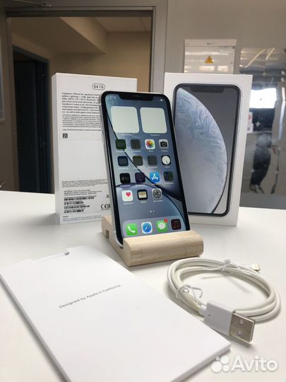 iPhone Xr 64gb белый