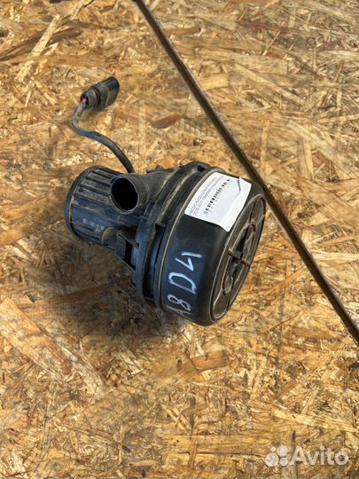 Насос воздушный Audi A8D4 рест