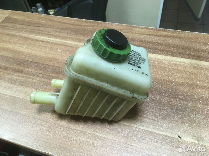 Бачок гидроусилителя Audi Q7