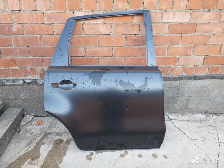 Дверь задняя правая Nissan Note E11