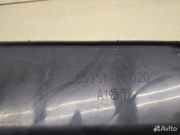 Дефлектор воздушный Hi Lux 2015