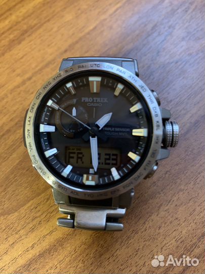 Часы мужские casio pro trek